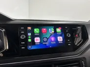 Volkswagen Taigo 115PK TSI R-Line Edition Automaat | Digital Cockpit | Camera | Adaptive Cruise Control | Apple CarPlay/Android Auto | 18' Lichtmetalen Velgen | Climate Control | Armsteun | Parkeersensoren |