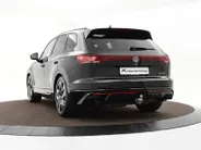 Volkswagen Touareg 3.0 TSi 462pk DSG eHybrid 4MOTION R · SOH 96.9% · Panoramadak · 360 Camera · Luchtvering · Wegklapbare Trekhaak · Stoelventilatie · Elek. Voorstoelen · 21'' Inch ·