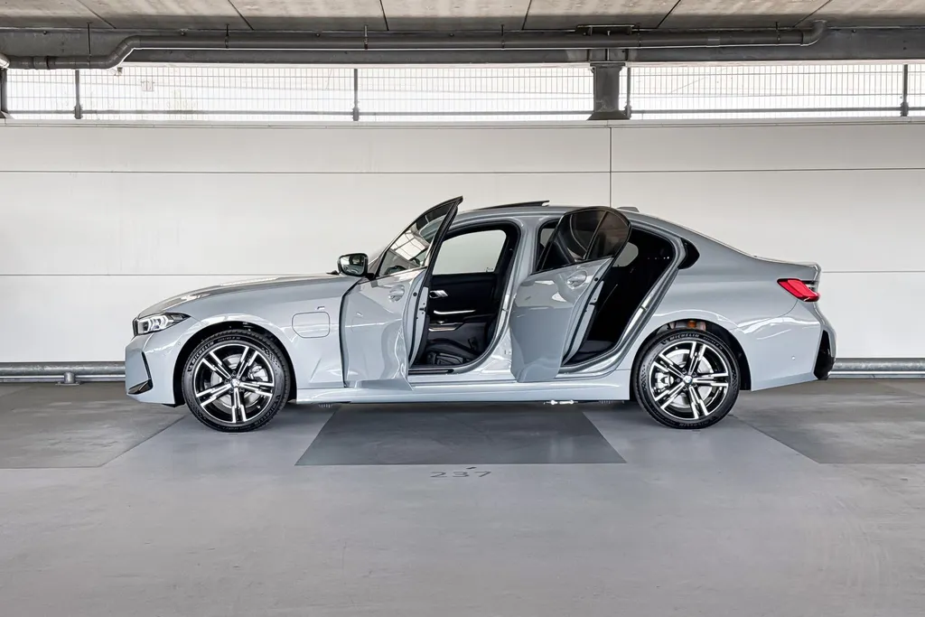 BMW 3 Serie Sedan 330e