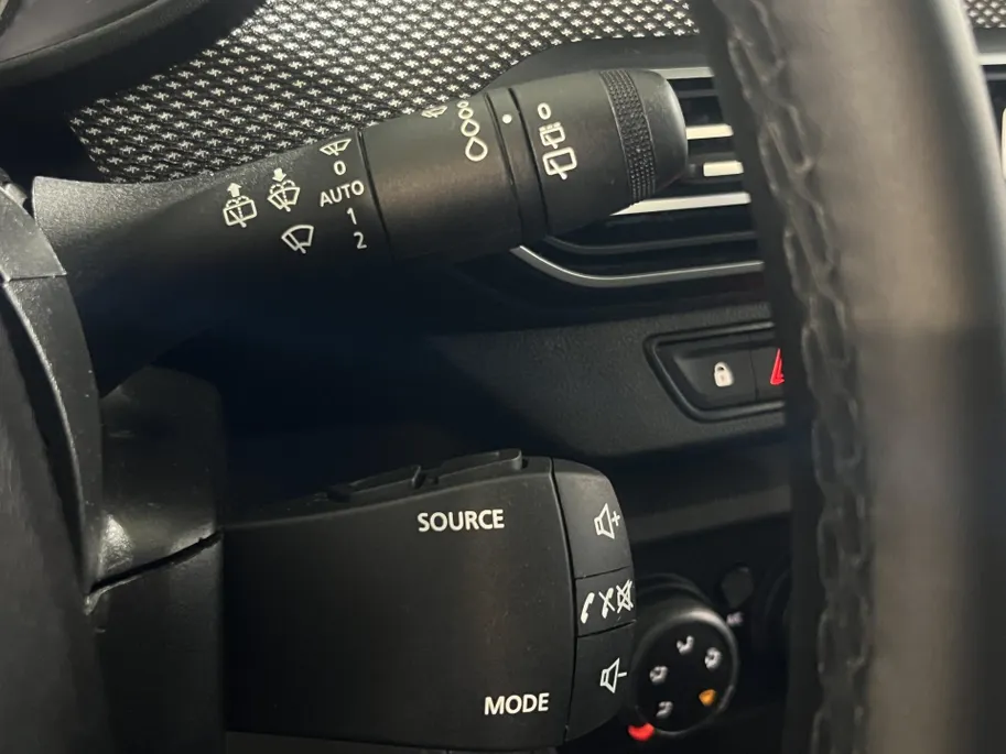 Dacia Sandero 100PK TCe ECO-G Expression | Airco | Apple CarPlay/Android Auto | Parkeersensoren | Armsteun | Cruise Control | Licht & Regen Sensor | LED Koplampen |
