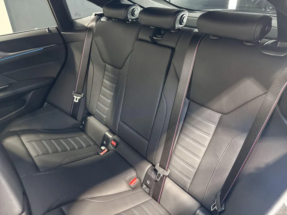 BMW i4 M60 84 kWh