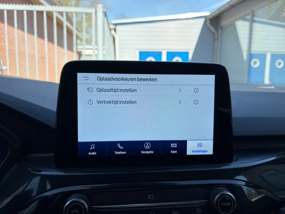 Ford Kuga 2.5 PHEV ST-Line 225PK | Head Up Display | Adaptieve Cruise Control | Winter Pack | LED | BLIS | Camera voor en achter | Navigatie | Privacy Glass