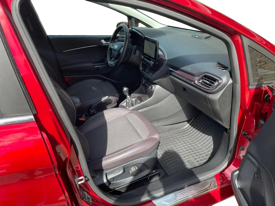 Ford Fiesta 1.0 EcoBoost Vignale 125PK | Adaptieve Cruise Control | B&O | Half leder | Camera | Keyless Entry | Privacy Glass | Winter Pack | Parkeersensoren | Navigatie | All weather banden