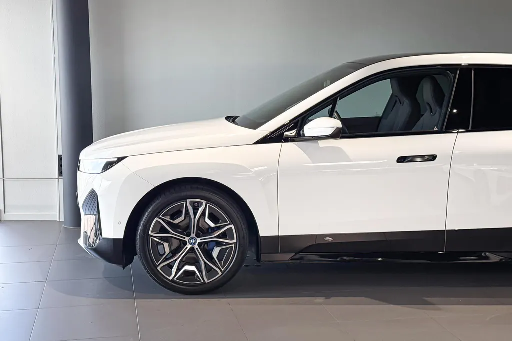 BMW iX xDrive50 Sport Edition 112 kWh