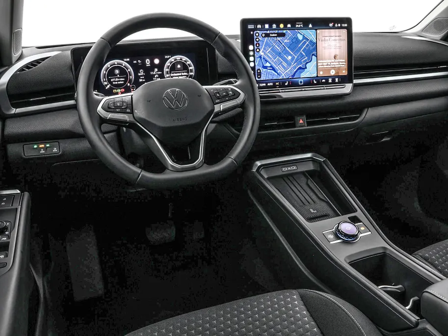 Volkswagen T-Roc Life First Edition 1.5 eTSI 116 PK 7 versn. DSG · Comfort Pakket · Achteruitrijcamera · Draadloze telefoonlader · Prijs is inclusief inruilpremie ·