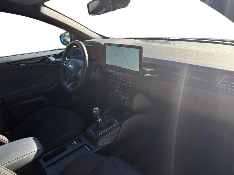 Ford Focus Wagon 1.0 EcoBoost Hybrid ST Line Apple Carplay/Android Auto| Winter Package| 12 maanden Bovag garantie|