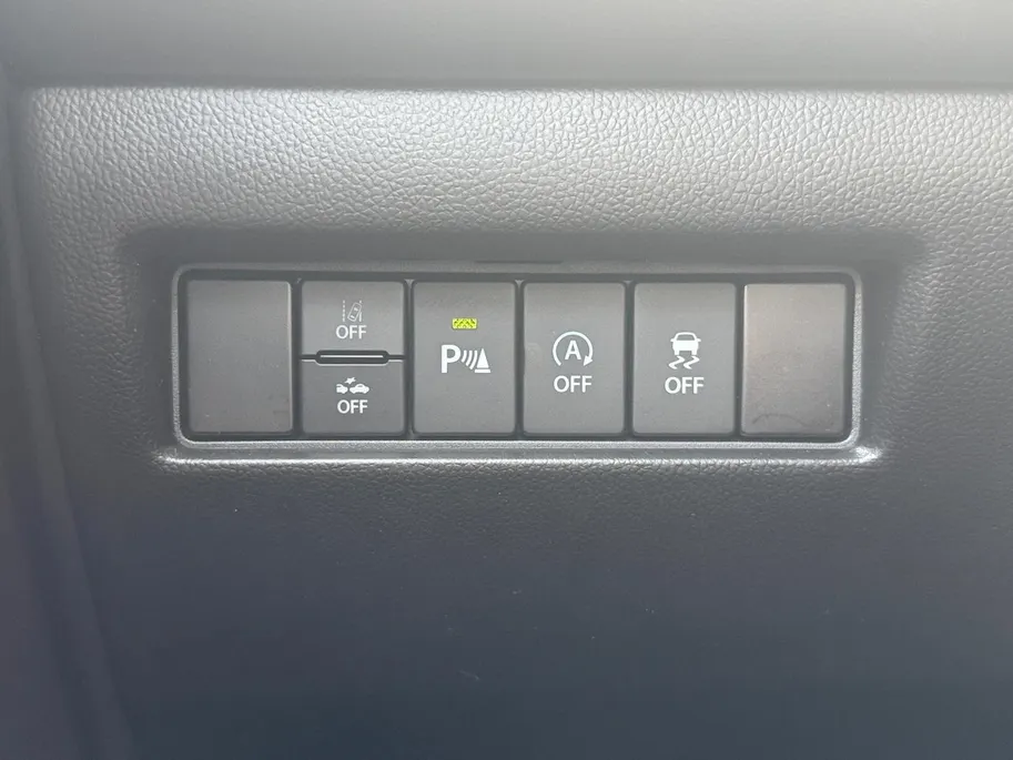 Suzuki Swift 1.2 Style Smart Hybrid | Adapt Cruise Control / Climate Control | Stoelverwarming | Camera | Navigatie |