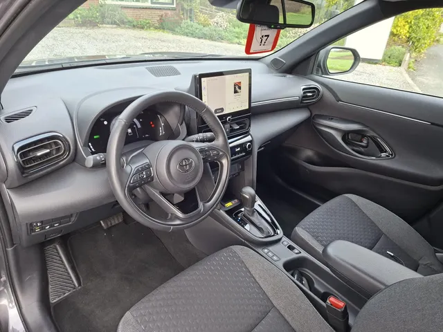 Toyota Yaris Cross 1.5 Hybrid 130 Dynamic PDC V+A | NAVI | rijklaarprijs !!