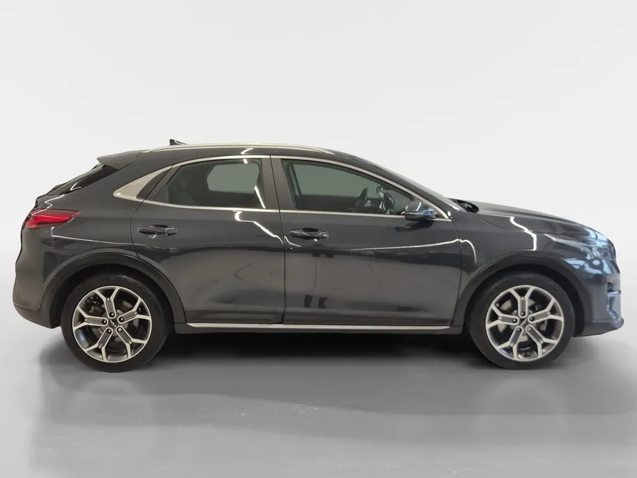 Kia XCeed 1.5 T-GDI MHEV DynamicLine | Cruise Control | Climate Control | Camera | Navigatie | 18 Inch Velgen |