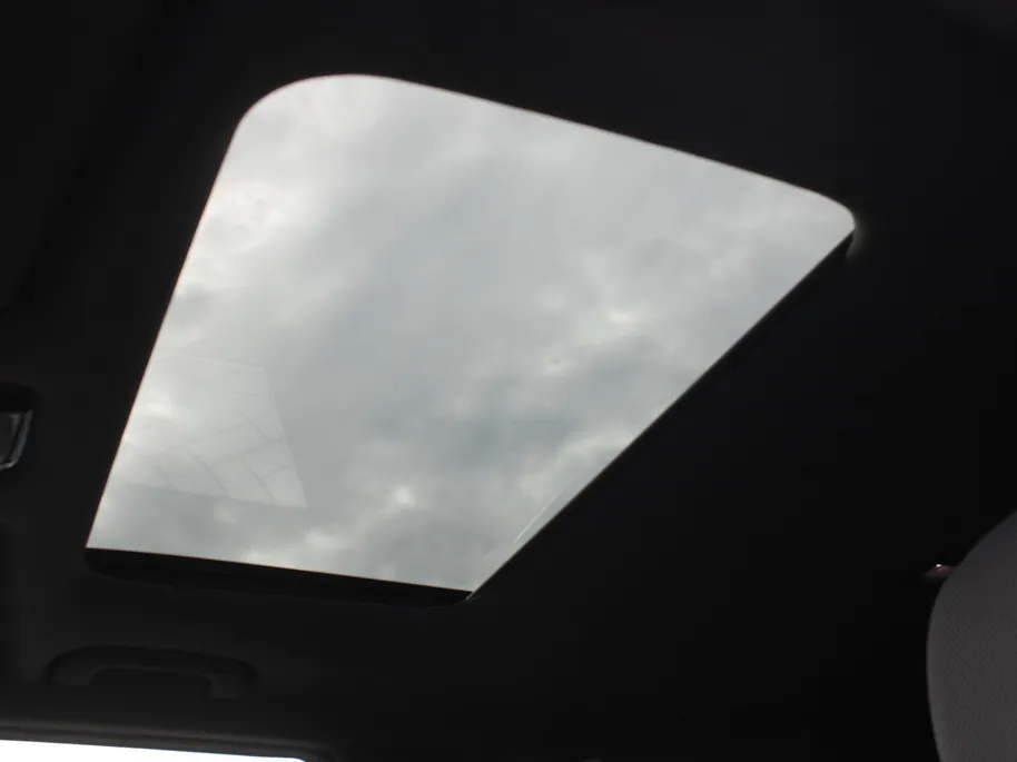 Kia EV2 GT-Line 61 kWh | Stuur-/stoelverwarming + ventilatie | 360 Camera | Schuifdak | Geheugenstoel | 19' LM | Dodehoek detectie | Telefoonlader |