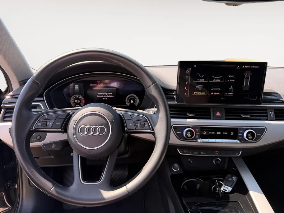 Audi A4 Avant 35 TFSI Advanced Edition | NL auto | Automaat | Parkeersensoren voor en achter | 18' lichtmetalen velgen | Elektr. achterklep | Navigatie  | Bovag garantie |