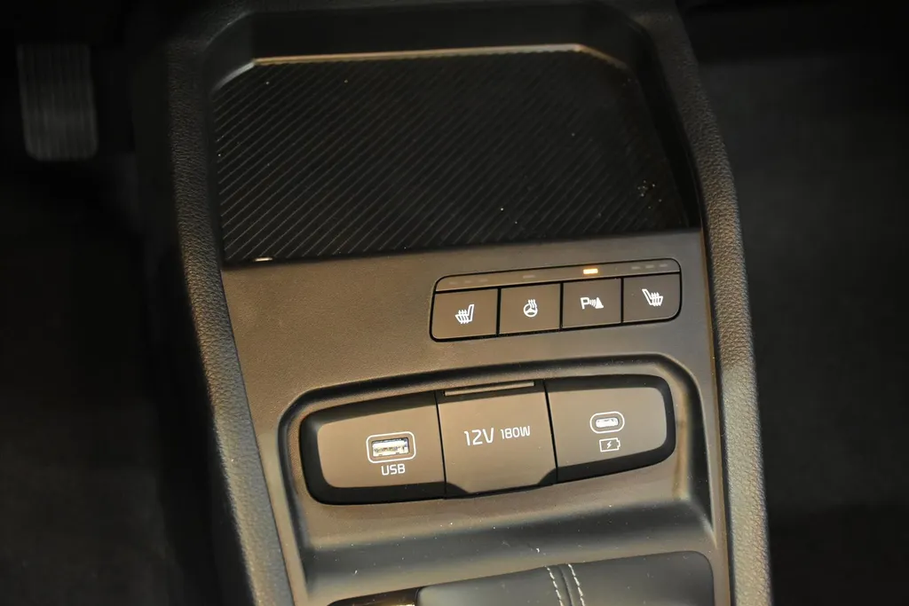 Kia Stonic 1.0 T-GDi MHEV 115pk DynamicLine NIEUW - SNEL LEVERBAAR