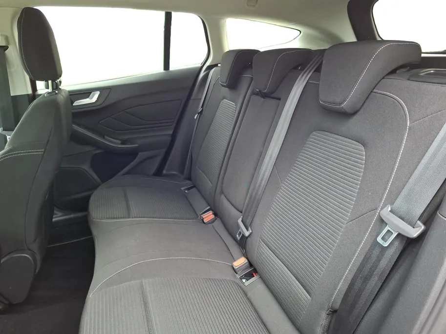 Ford Focus Wagon 1.0 EcoBoost Hybrid Titanium X | NL-auto | 1e Eigenaar | Winterpack | Driver Assistancepack | El. Trekhaak | Adaptieve Cruise Control | BLIS | El. Achterklep | Camera | B&O | AGR Bestuurdersstoel |