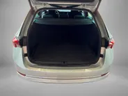 Škoda Octavia Combi 1.4 TSI iV PHEV 204pk DSG Business Edition · Stuur- & Stoelverwarming · Apple/Android Car Play · Cruise Control · Elek. Achterklep · Draadloze Telefoonlader ·