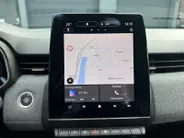 Renault Clio 1.6 E-Tech Full Hybrid 145 techno | Cruise & Climate Control | Camera | Parkeersensoren | Apple Carplay & Android Auto | Navigatie | LMV | 12 Maanden BOVAG Garantie