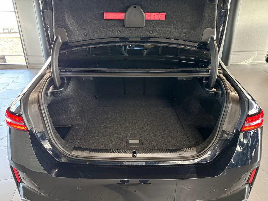 BMW i5 Sedan eDrive40 M Sportpakket Pro Comfort