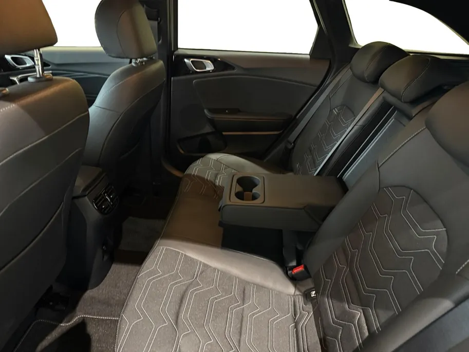 Kia Ceed Sportswagon 1.0 T-GDi Design Edition Fabrieksgarantie  t/m  1-7-2032 + 3x 1 jaar*| NAP