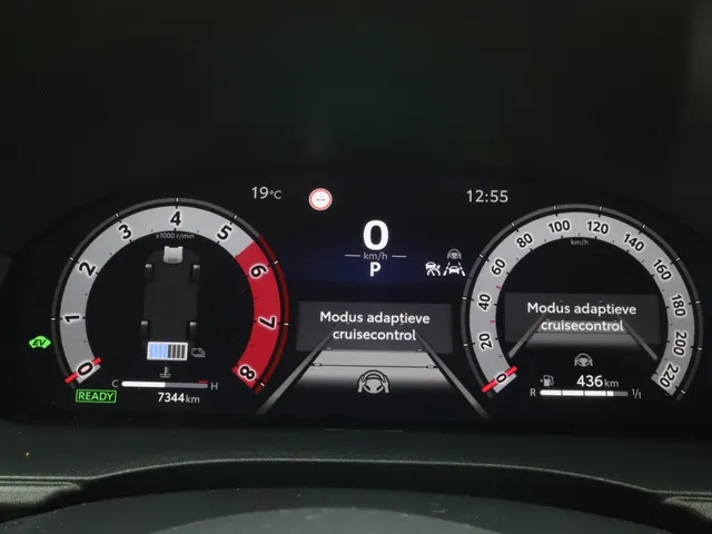 Toyota Yaris 1.5 Hybrid 130 Executive JBL | Head-up | Stuur en stoelverwarming VERKOCHT