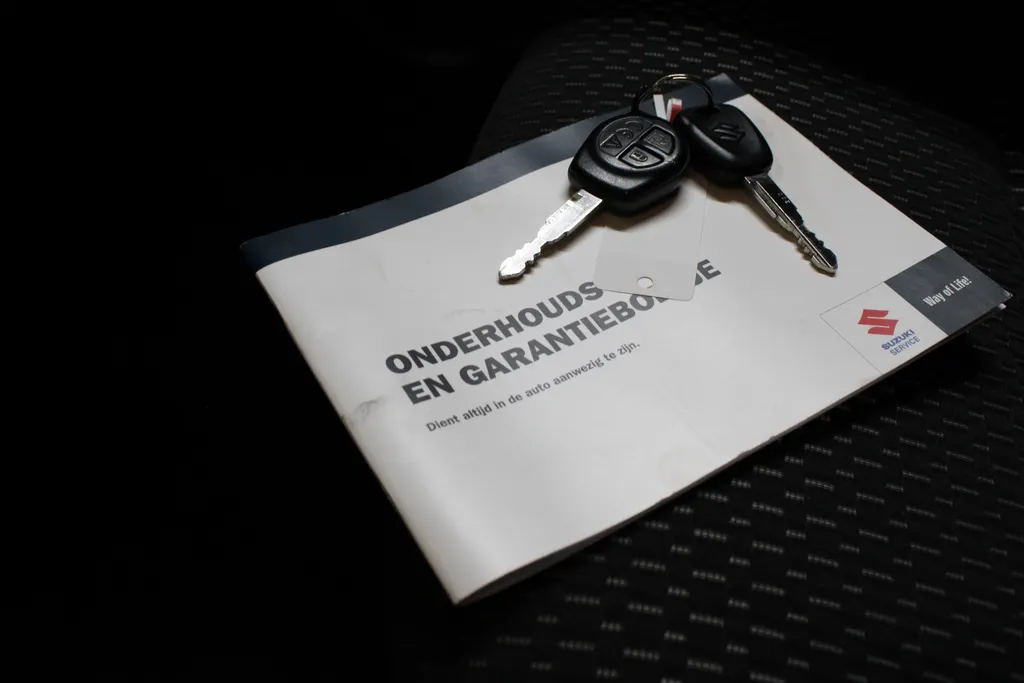 Suzuki Ignis 1.2 Smart Hybrid Select / Camera / Stoelverwarming / Allseason banden /