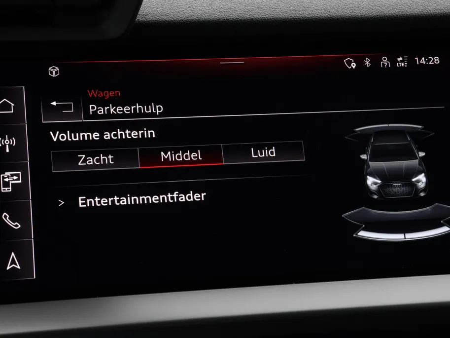 Audi A3 Sportback 35 TFSI 150pk S-tronic S edition · Apple/Android Car Play · Navigatie · Elek. Achterklep · P-Sensoren · Cruise Control · Zwart Optiek · 19'' Inch ·