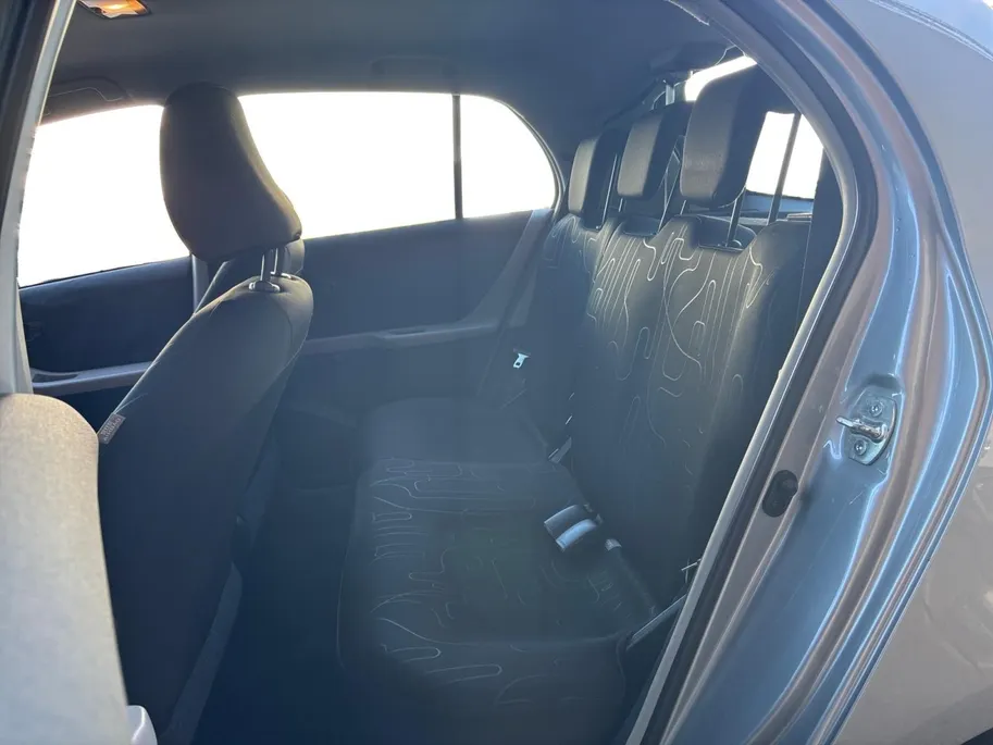 Toyota Yaris 1.3 VVTi Comfort | Airco | Elektrisch verstelb. spiegels | 12 maanden BOVAG garantie