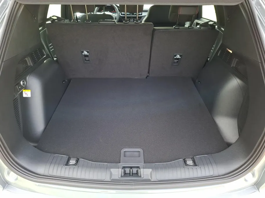 Ford Kuga 2.5 PHEV ST-Line X | Driver Assistancepack | El. Trekhaak | 360Camera | Adaptive Cruisecontrol | Navigatie | Matrix Led koplampen | El. Verstl. voorstoelen | AGR | BLIS | Nieuw te bestellen! | 0,99% rente icm Ford Options