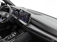 Volkswagen Golf 1.5 eHybrid 272pk DSG GTE · Panoramadak · 360 Camera · Head-Up Display · Matrix LED · Optiekpakket Zwart · Dodehoeksensor · Garantie t/m 10-11-2030 of 100.000km