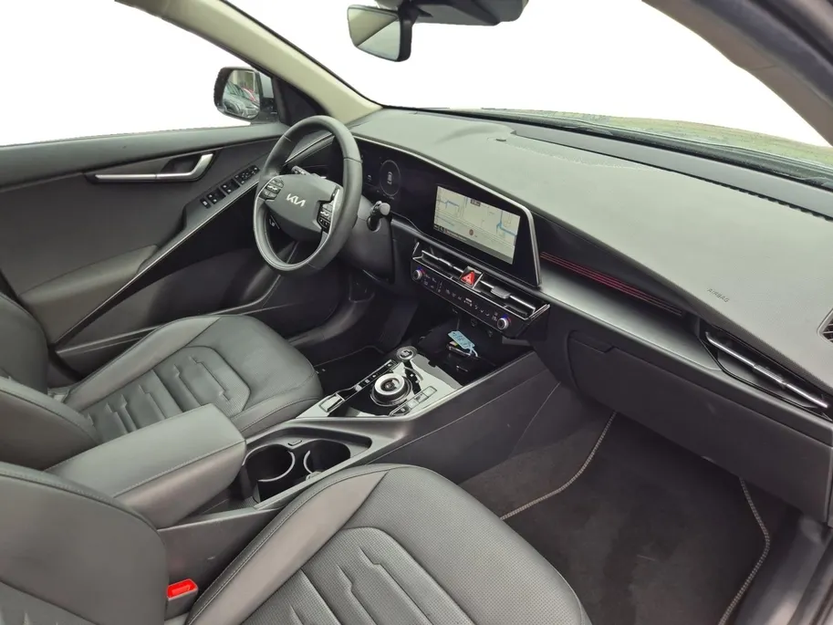 Kia Niro 1.6 GDi Hybrid DynamicPlusLine | Cruise Control | Climate Control | Open Dak | Camera | Stoelverwarming | Stuurverwarming | Elektrische Kofferbak | Trekhaak |