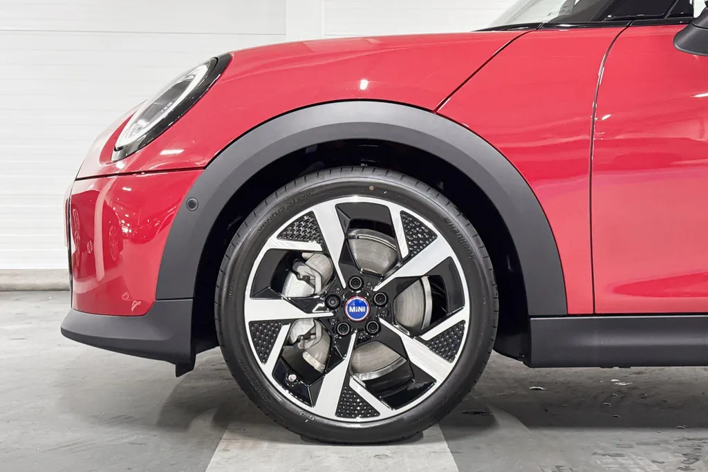 MINI Cooper 3-deurs C