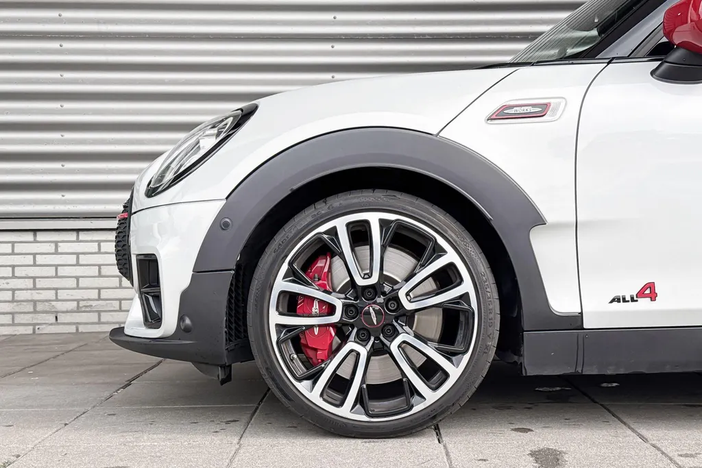 MINI Clubman 2.0 JCW ALL4 Chili