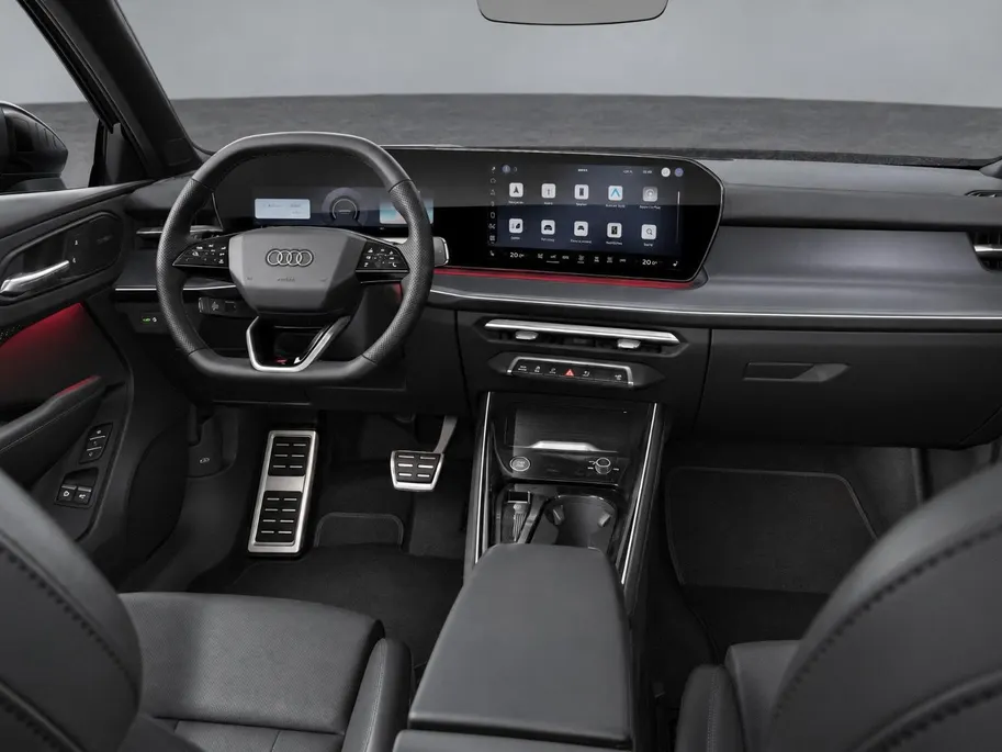 Audi Q3 e-hybrid S edition 272 PK · Tech plus · Glazen panoramadak · Head-up display · Trekhaak elek. wegklapbaar
