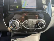 Renault Captur 1.3 TCe Intens | Trekhaak | Navigatie | Bluetooth | Cruise & Climate Control | Parkeersensoren | Camera | Onderhoudshistorie | 12 Maanden BOVAG Garantie