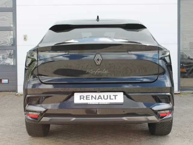 Renault Rafale 1.2 E-Tech full hybrid 200 esprit Alpine | All season | Pack Light & Sound | Nu met € 5000,- voordeel (al verwerkt in de prijs)