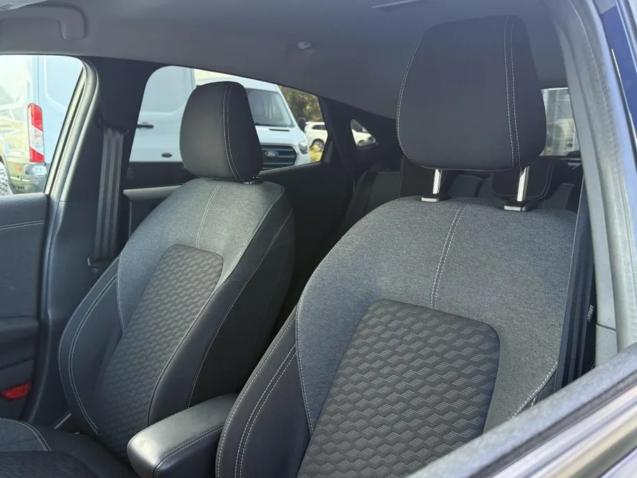 Ford Puma 1.0 EcoBoost Hybrid Titanium