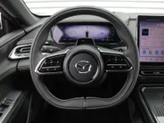 Mazda 6 6e Takumi Long Range 80 kWh | Stuur-/stoelverwarming + ventilatie | 360 camera | Pano dak | Zwart leer | 19' LM | HUD | LED | Elek. stoelverst. |