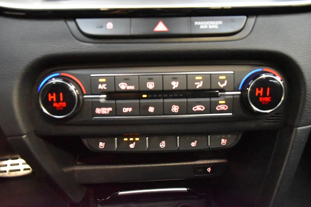 Kia XCeed 1.6 GDi PHEV 141pk DCT6 ExecutiveLine Trekhaak Pano Memory