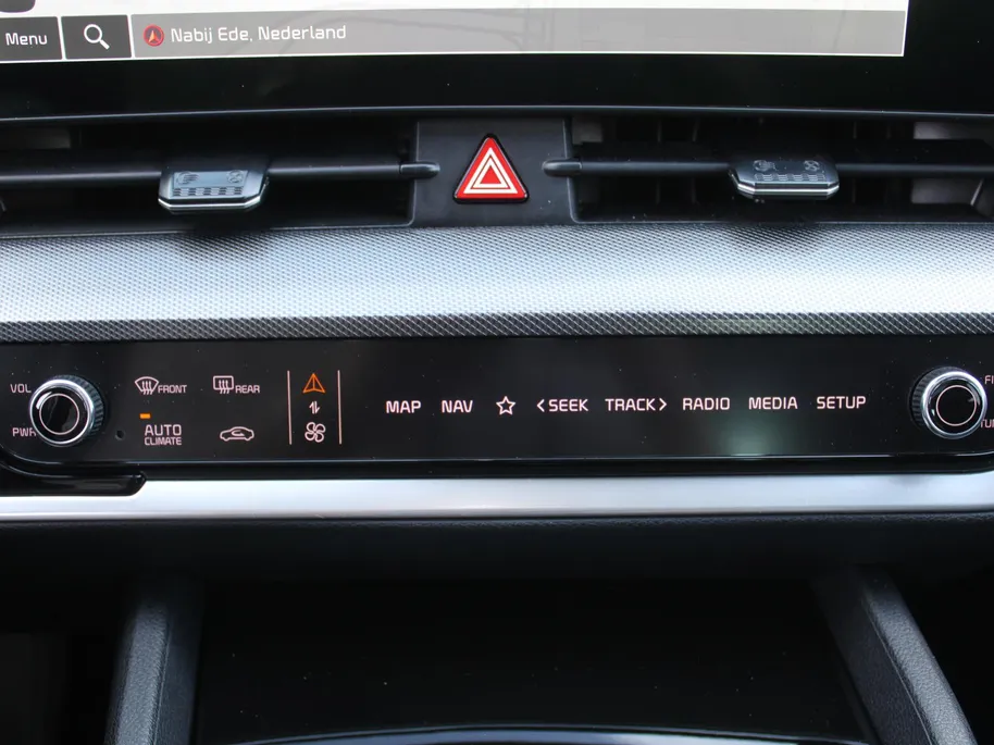 Kia Sportage 1.6 T-GDi Hybrid DynamicPlusLine | Stuur-/stoelverwarming | Elek. stoelverstelling + achterklep | Schuifdak | 18' LM | Matrix LED | Cruise adapt. | Camera |
