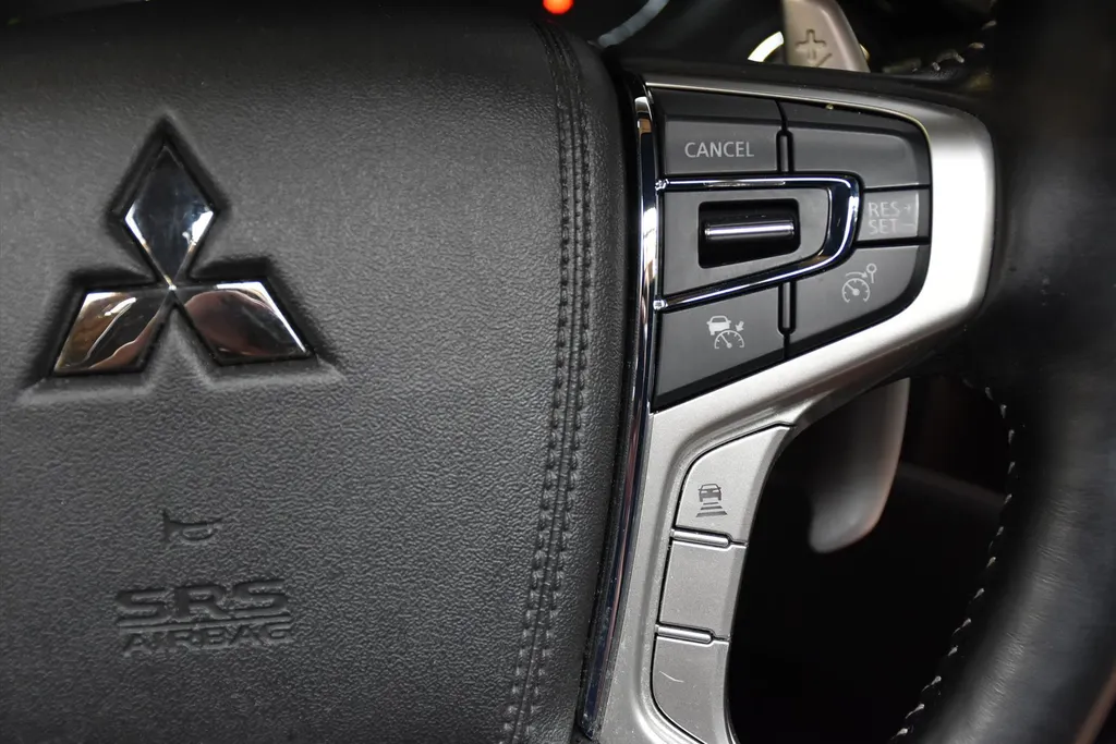 Mitsubishi Outlander 2.4 DOHC MIVEC PHEV 240pk 4WD Aut Intense Trekhaak