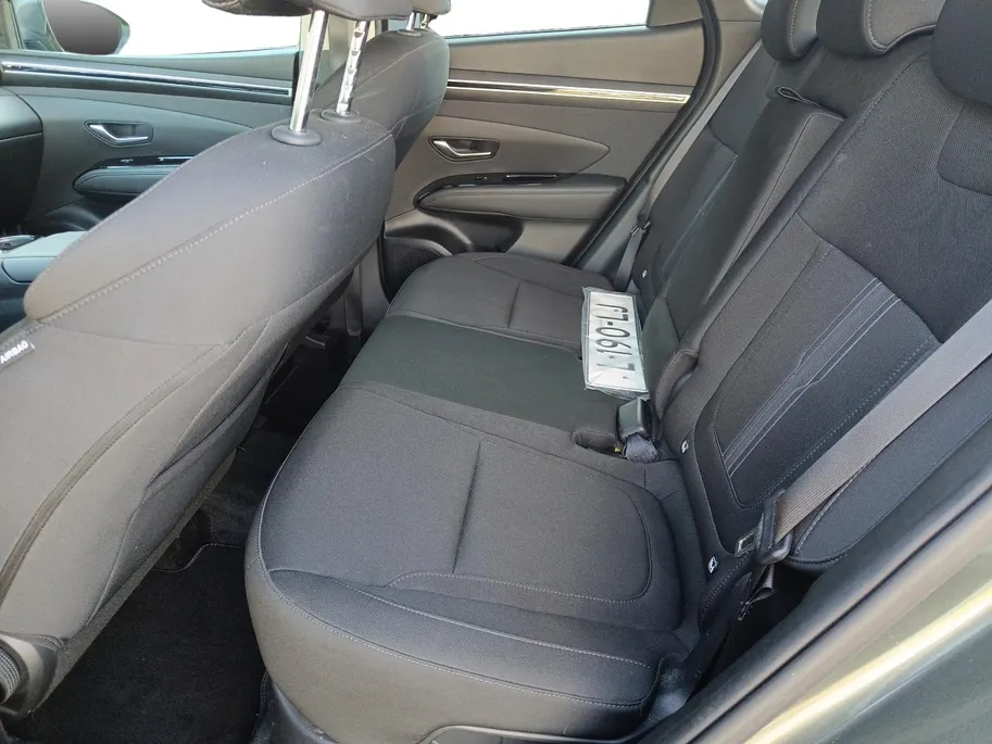 Hyundai Tucson 1.6 T-GDI HEV Comfort Smart | Trekhaak | Elektrische achterklep | Navigatie | Parkeersensoren voor en achter |