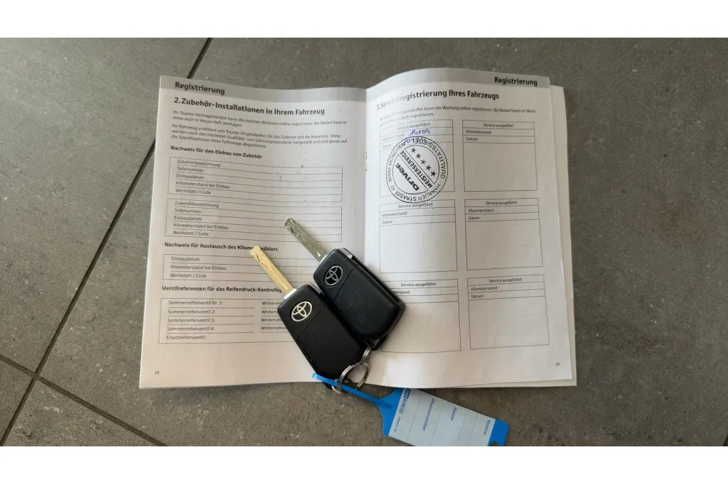 Toyota Aygo X 1.0 VVT-i MT Pulse | Bi-tone | all seasons | Android/Apple Carpl