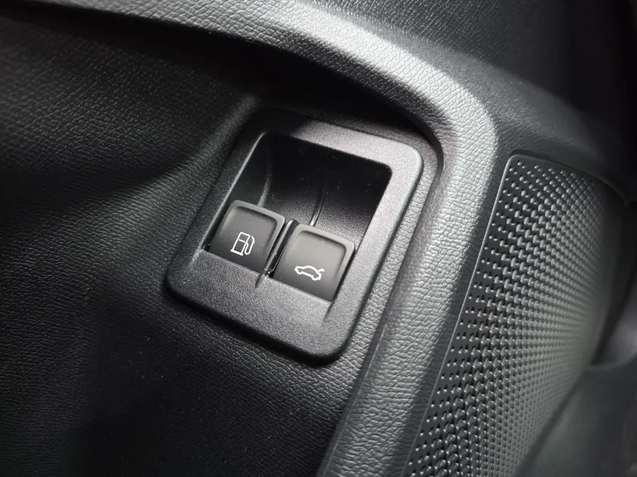 CUPRA Formentor 1.5 TSI e-Hybrid Business 204Pk | Panoramadak | Elektr. Trekhaak | Stoelverwarming | Elektr. Achterklep | Matrix Led koplampen | Virtual Cockpit | Fabrieksgarantie |
