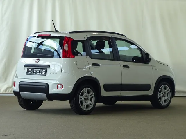 Fiat Panda 1.0 Hybride City Life 5 zits