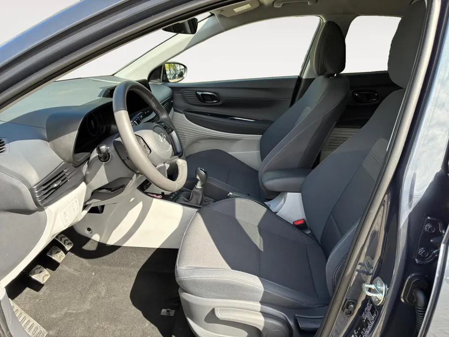 Hyundai Bayon Premium | Clima | Uniek |SUPER GAVE ACTIE, EXTRA DEMO KORTING en INCLUSIEF FABRIEKSGARANTIE! Wordt mee gereden (demo) bezichtiging op afspraak.