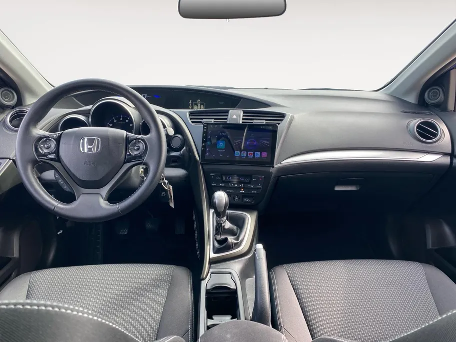 Honda Civic 1.8 Sport NL Auto | CarPlay | Stoelverwarming | Camera | Trekhaak | Etc.