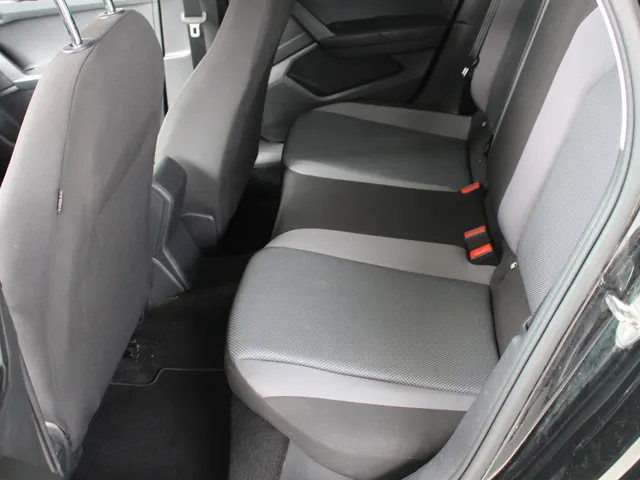 SEAT Arona 1.0 TSI Style Business Intense Navigatie | Camera | Climate Control | Inklapbare buitenspiegels