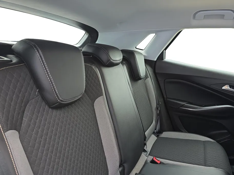 Opel Grandland X 1.2 Turbo Business Executive | Automaat | Achteruitrijcamera | Elektr. Achterklep | Stoelverwarming | Apple/Android Auto | 12 maanden garantie! |