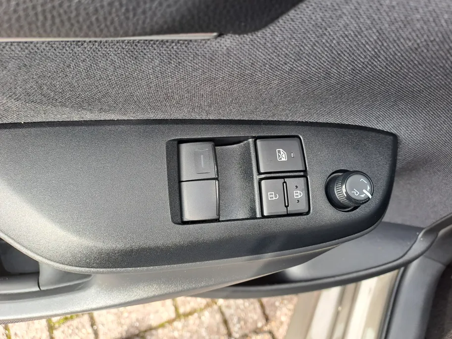 Toyota Yaris 1.5 Hybrid Active AUTOMAAT | Navigatie | Adaptieve Cruise | Climate | Camera | Rijstrooksensor met correctie | Apple Carplay/Android Auto