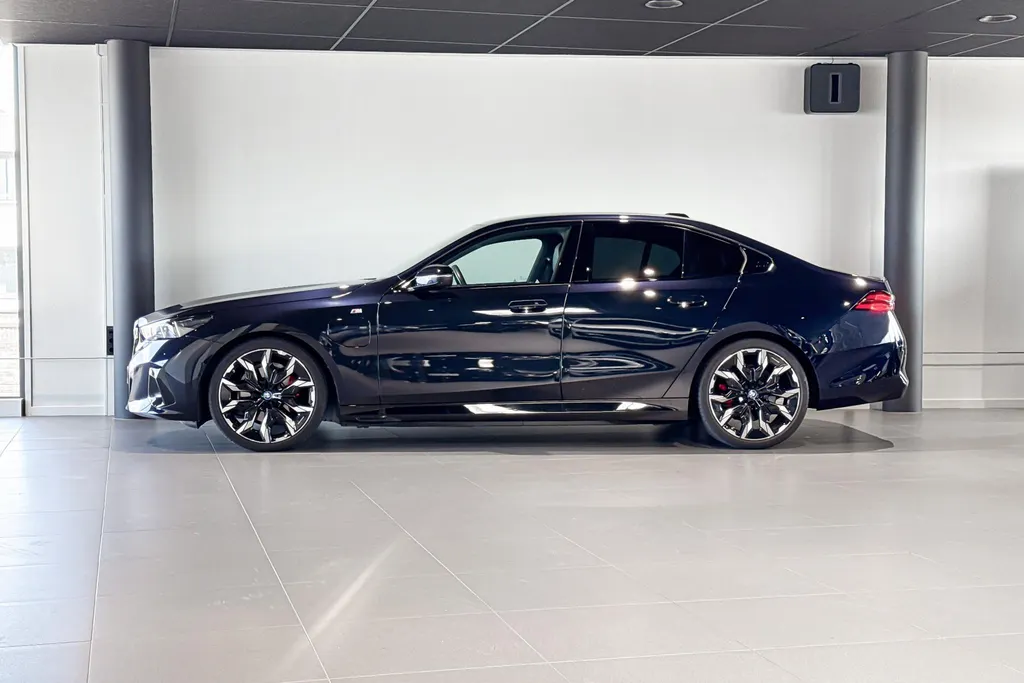 BMW 5 Serie Sedan 530e M Sport Edition