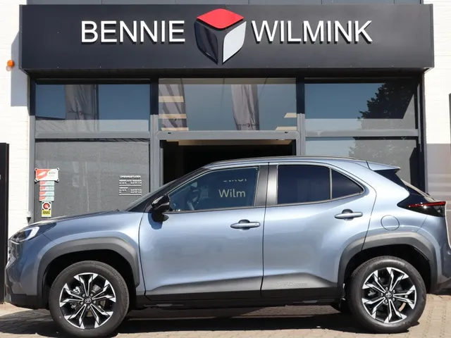 Toyota Yaris Cross 1.5 Hybrid 130 First Editon | Stoel/Stuur Verwarming | Dodehoek Detectie | Carplay