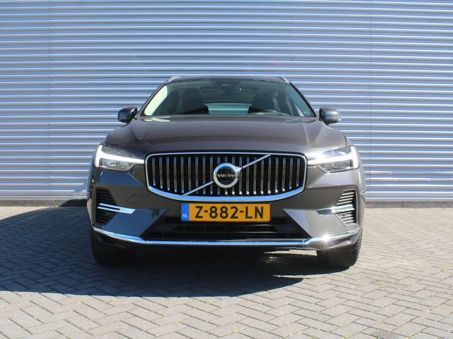 Volvo XC60 2.0 T6 Plug-in hybrid AWD Essential Edition Bright | Leer | Schuifdak | Elek. stoelverstelling | 19' LM | Dodehoek detectie | LED | Zeer nette auto |